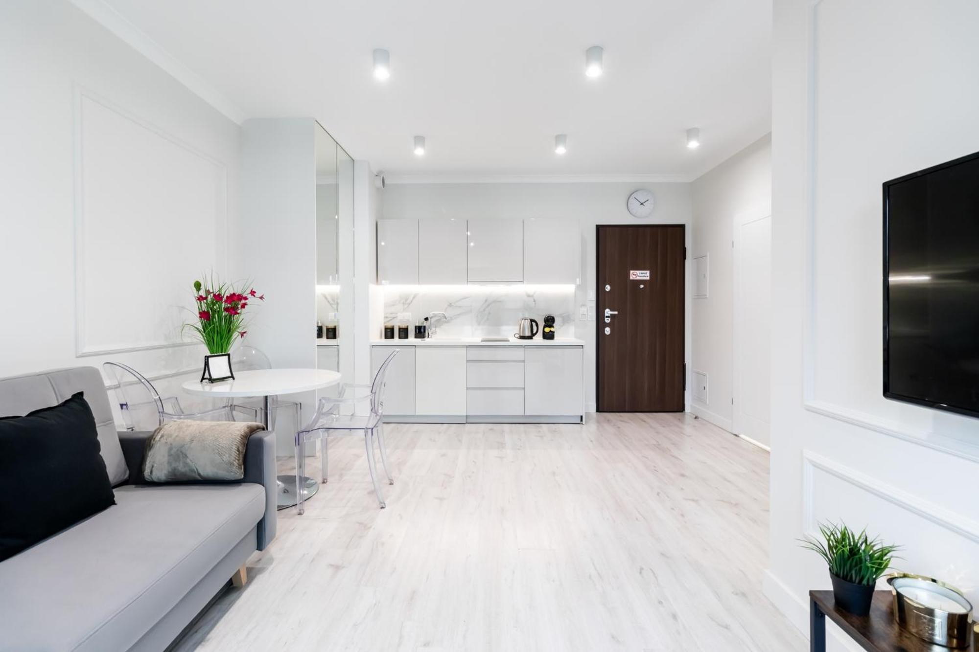 ורשה Golden Apartments -City Center - Mennica Residence מראה חיצוני תמונה