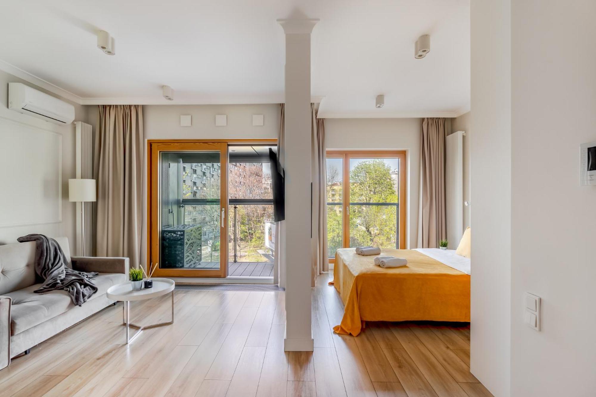 ורשה Golden Apartments -City Center - Mennica Residence מראה חיצוני תמונה