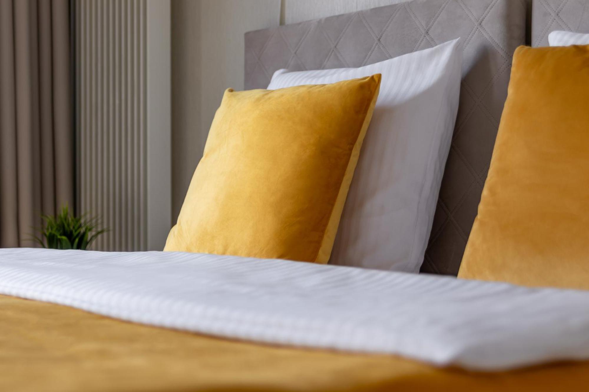 ורשה Golden Apartments -City Center - Mennica Residence מראה חיצוני תמונה